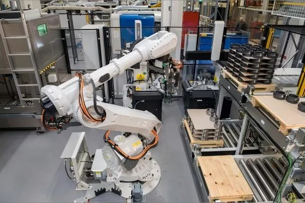 Precision bearings for industrial robots and CNC rotary tables