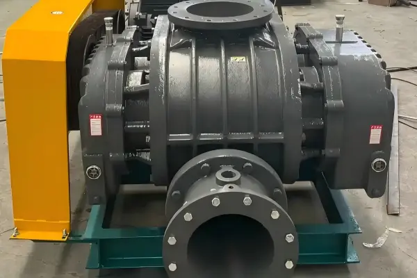 Single row cylindrical roller bearing for industrial fan shaft
