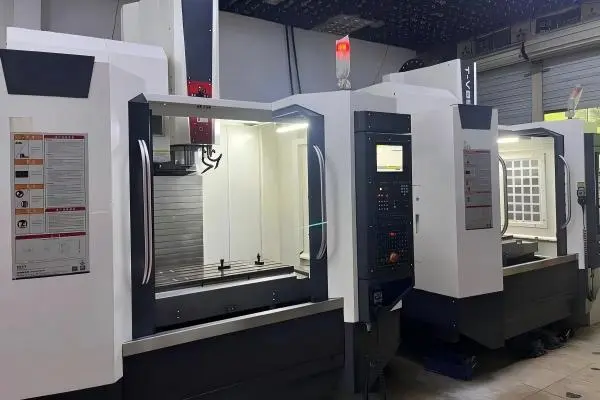 Single row cylindrical roller bearing for machine tool auxiliary spindle