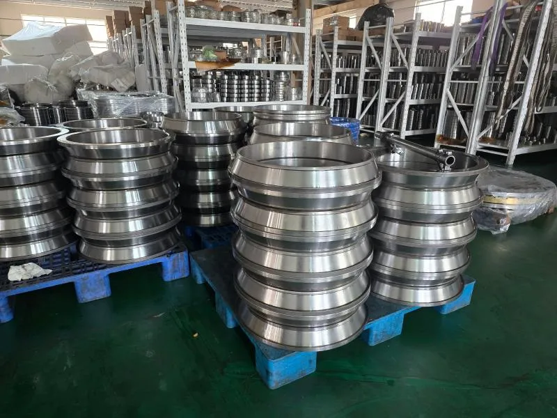 Raceway grinding for tapered roller bearing rings
