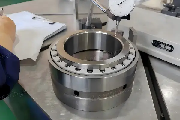 Gamet-type precision tapered roller bearing replacement case for heavy-duty roll grinding machine
