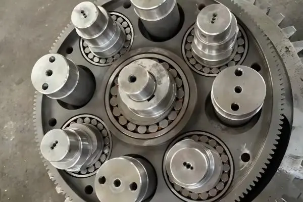 Standard gearbox bearing replacement for industrial reducers